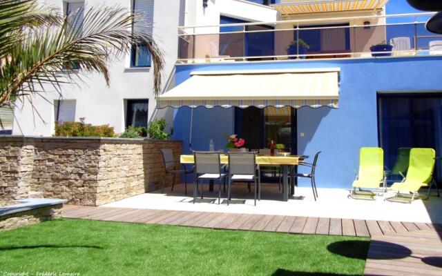 Cap Houses - Maison Bleue