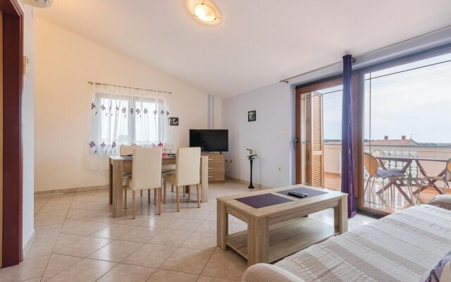 Beautiful Home in Pula With Wifi and 2 Bedrooms