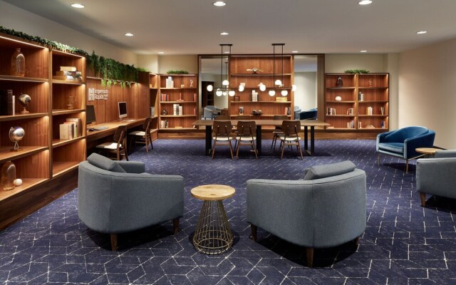 Courtyard by Marriott Montreal Midtown