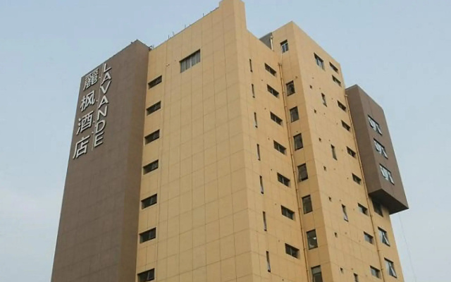 Lavande Hotel Wuhan Wujiashan 5th Ring Sports Center