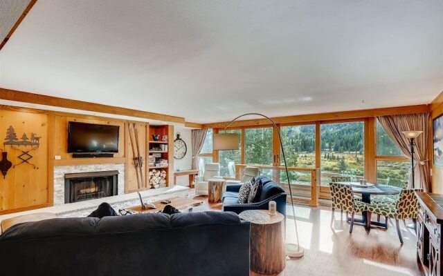 Lakeside Village 4 Bedroom Condo