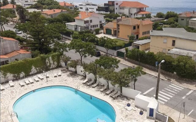 Carcavelos Beach Hotel