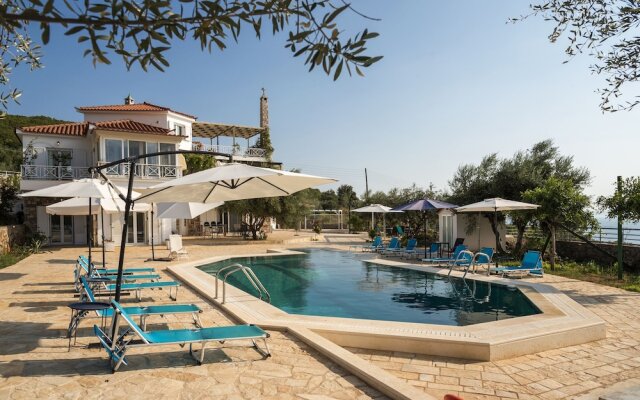 Home Love, stone house by the pool near the sea