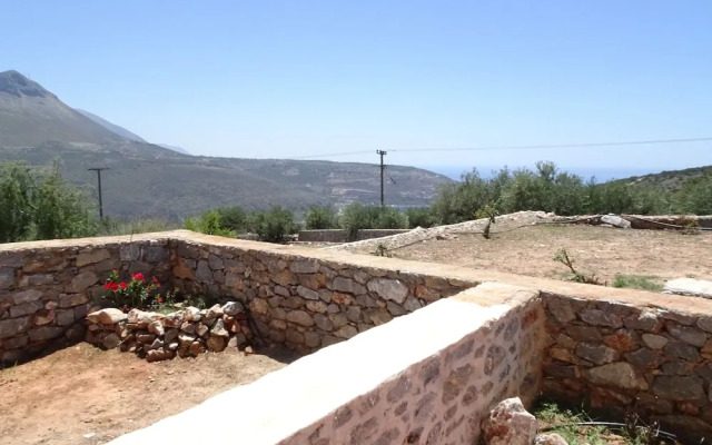 Xemoni Hotel
