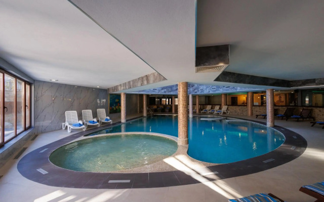 Vihren Palace Ski & Spa Resort