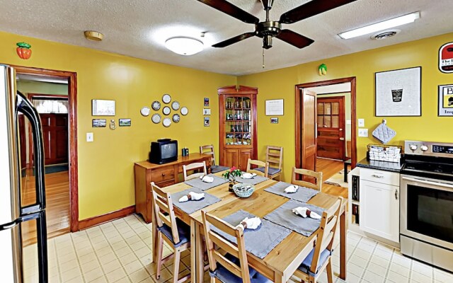 1734 Charleston (1655-161089) - 2 Br Home