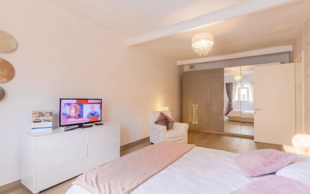 Magnificent Sea View Penthouse Cospicua
