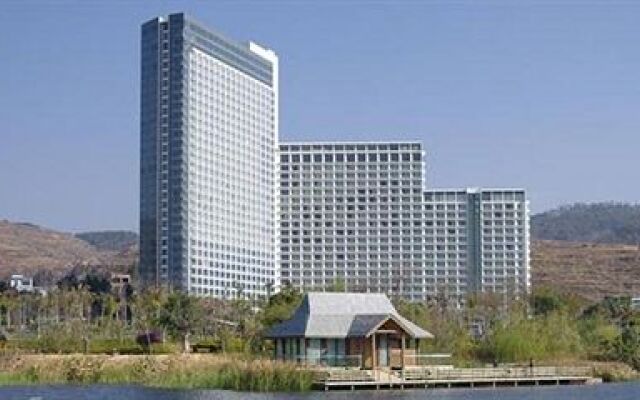 Yuxi Chengjiang Fuxian Resort - Kunming