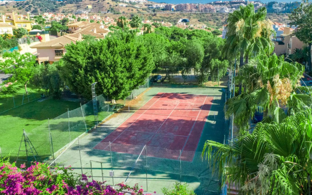 2 Habs Buena terraza con BBQ - WiFi, Piscina