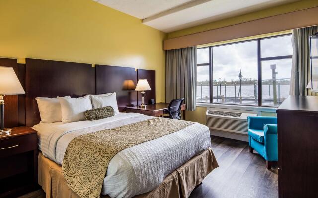 Best Western Plus Coastline Inn