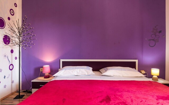 Nice Apartment in Trogir With 2 Bedrooms and Wifi