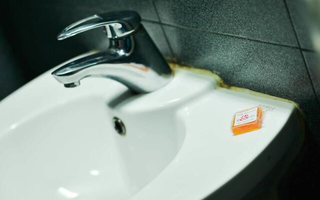 OYO Rooms Ballygunge Maddox Square