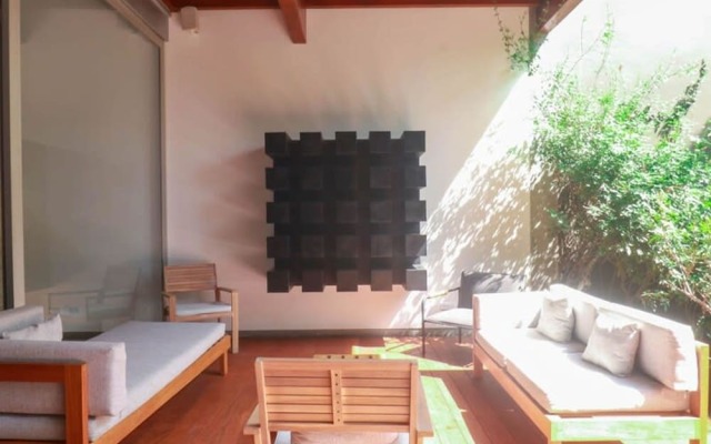 w Luxury 3BR House With Terrace in Miraflores