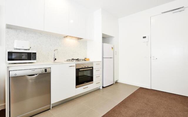 Melbourne Knox Central Apartment Hotel