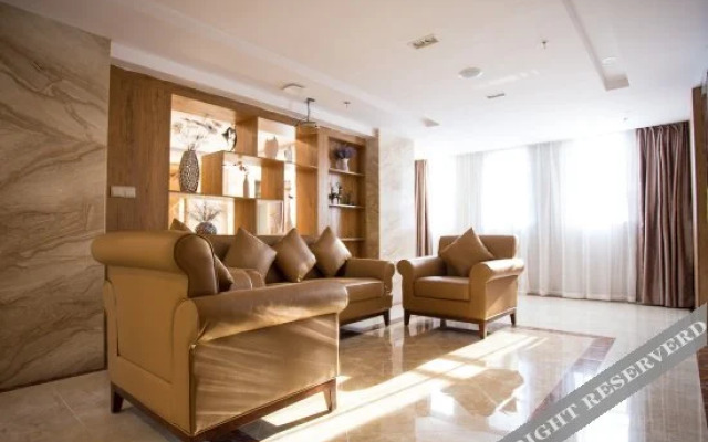 Zhuao Boutique Hotel (Chongqing Jinkai Avenue Yuanyang Light Rail Station Branch)