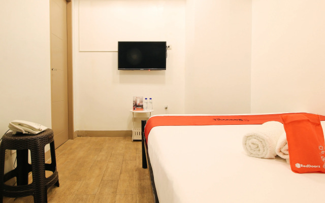 RedDoorz Plus @ San Marcelino Malate
