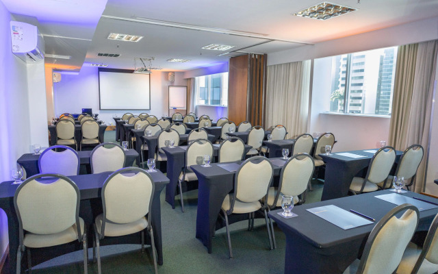 Golden Tulip Porto Vitória