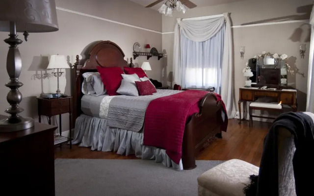 The Cotton Palace Bed and Breakfast
