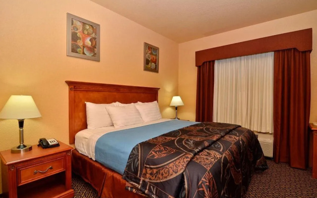 HiWay Inn Express of Broken Bow