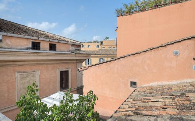 RSH Spanish Steps Luxury Apartment