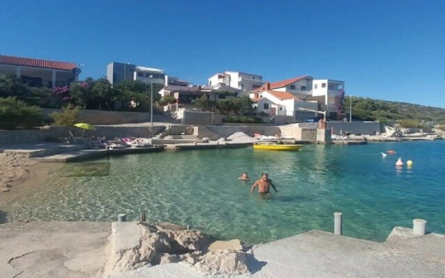 Seafront House Antonia
