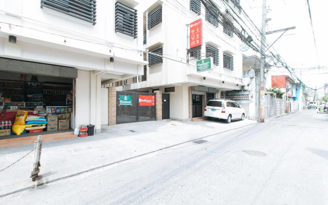 RedDoorz near Pasay Taft