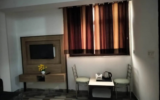 Hotel Clink