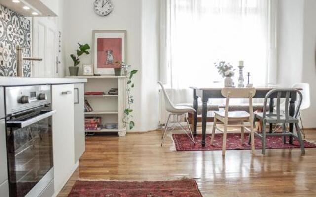 Astoria apartment