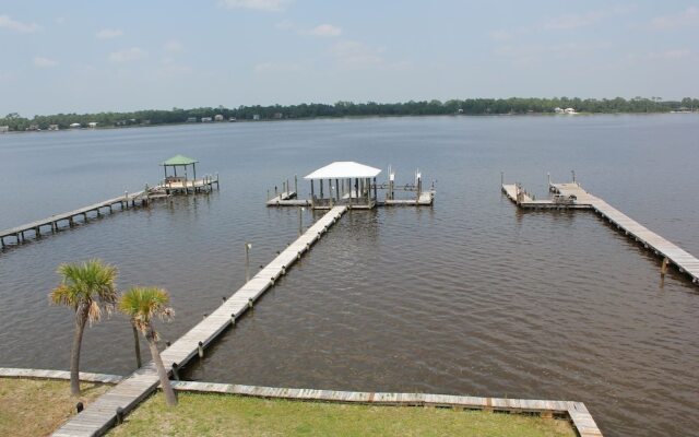 The Boat House by ALBVR