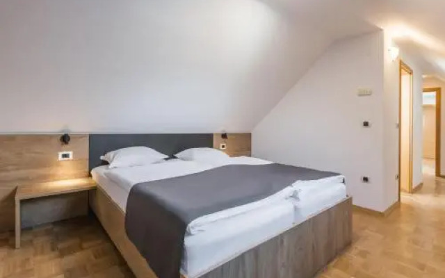 Pension Toeroek