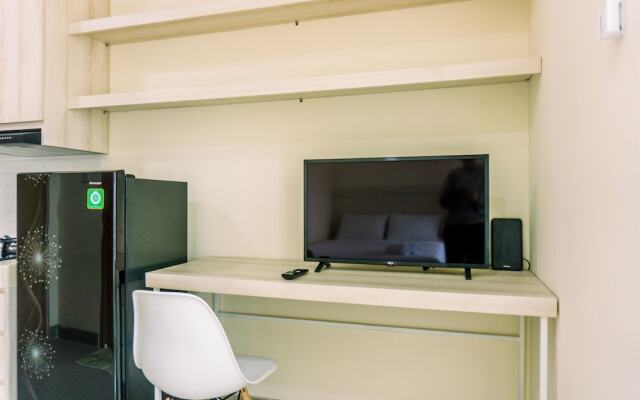 Strategic Studio Apartment At B Residence Near Campus