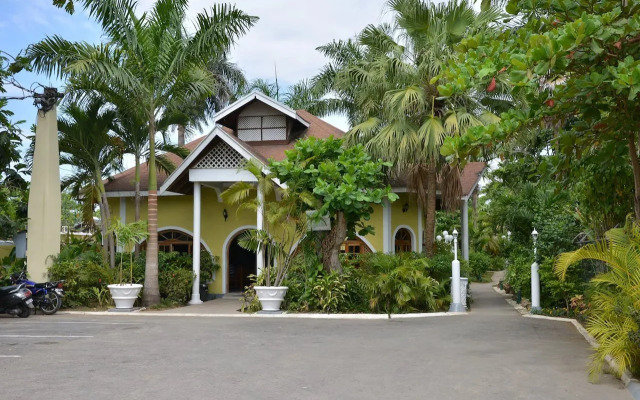 Merrils Beach Resort II