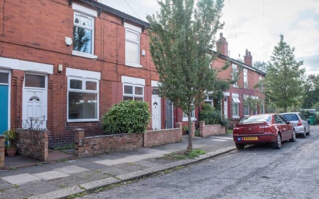 Cosy 2BD Terrace House in Chorlton