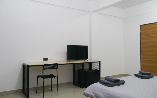Baan Mai Guest House