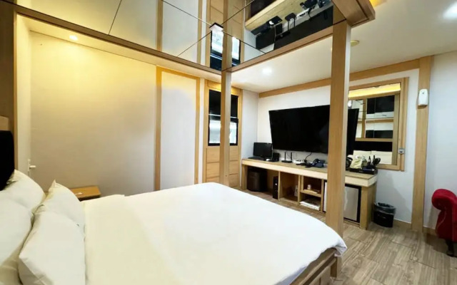 Mokpo Well Hotel