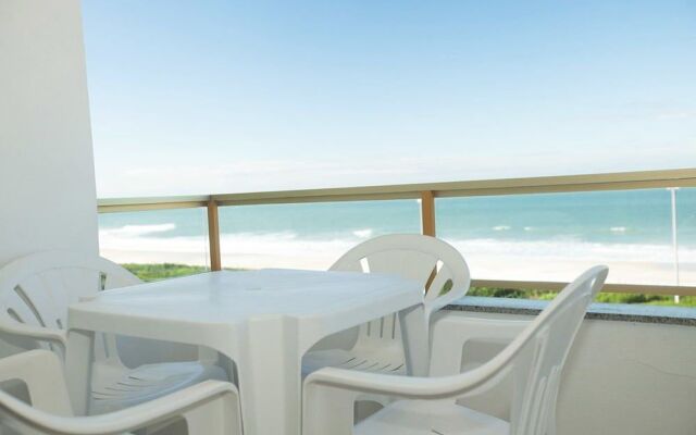 Entremares Residence