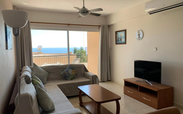 King's Palace - very spacious 1 bed apartment