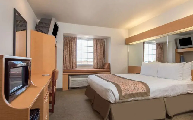 Microtel Inn & Suites By Wyndham Altus