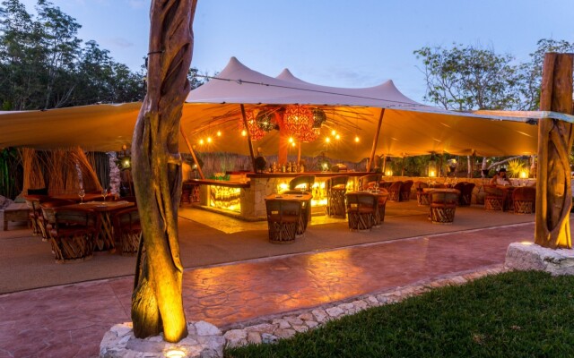 Serenity Authentic Glamping Tulum