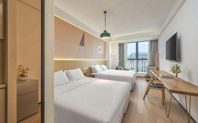 Nanjing Lumuli Business Hotel Apartment (Yuhua Living Room Tianlongsi Subway Station) – Guest Rooms – Nanjing