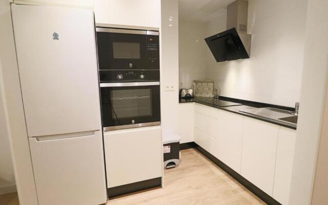 Poeta 1 Bedroom Apartment Ihaep11119