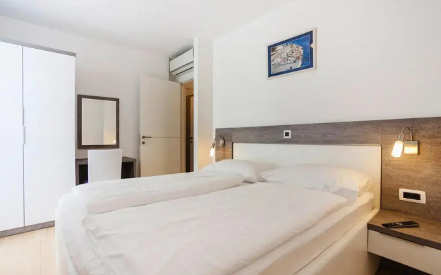 Villas Punta Skala Apartments With Pools at Beach