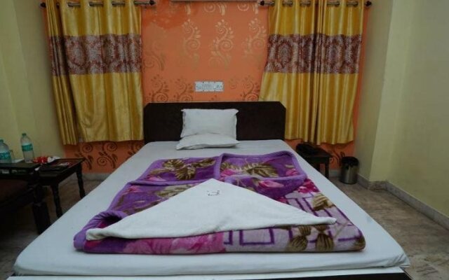 Hotel Gokul Palace
