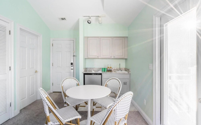 Ocean View - Blue Jay