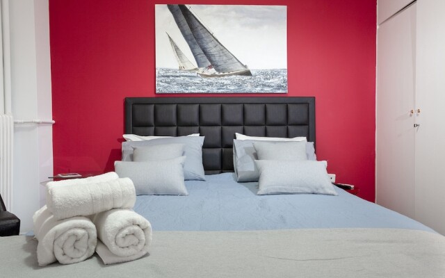 Renovated & Cool Flat In Ideal Location