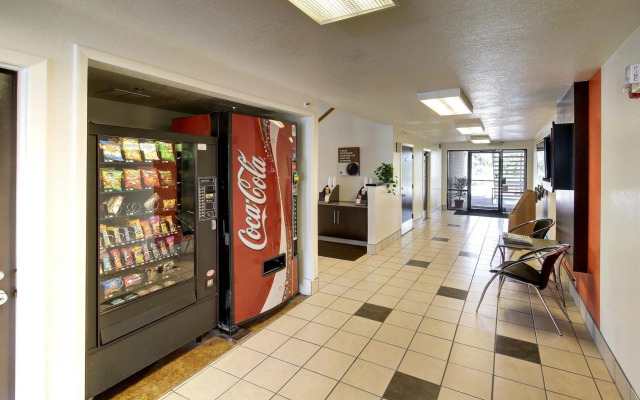Motel 6-Ogden, UT - Riverdale