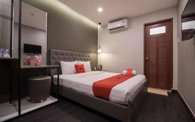 RedDoorz Plus near Saigon Centre