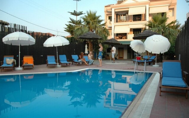 Santa Maura Studios & Apartments