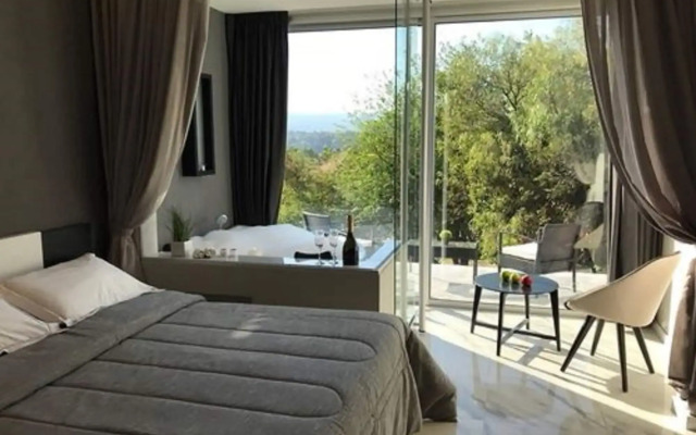 Pinares Panorama Suites & Spa