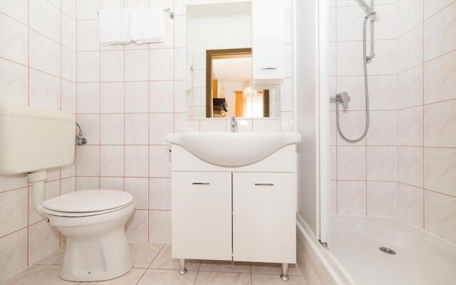 Stunning Home in Mastrinka With Wifi and 1 Bedrooms